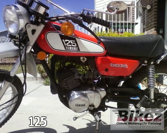 1976 Yamaha DT 125 E photo